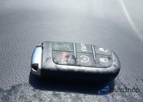 2015 Chrysler 200 C из США, поврежденный, VIN 1C3CCCCB7FN711830